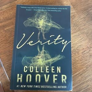 Verity best seller book by Colleen Hoover